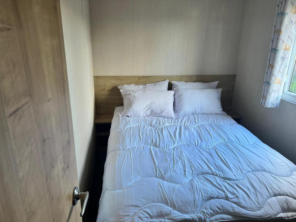 Blackpool Caravan In Haven Marton Mere Holiday Park Extérieur photo
