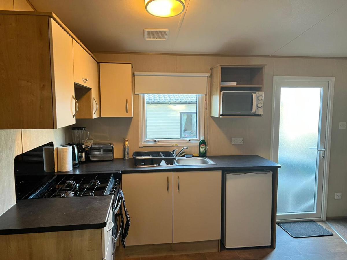 Blackpool Caravan In Haven Marton Mere Holiday Park Extérieur photo