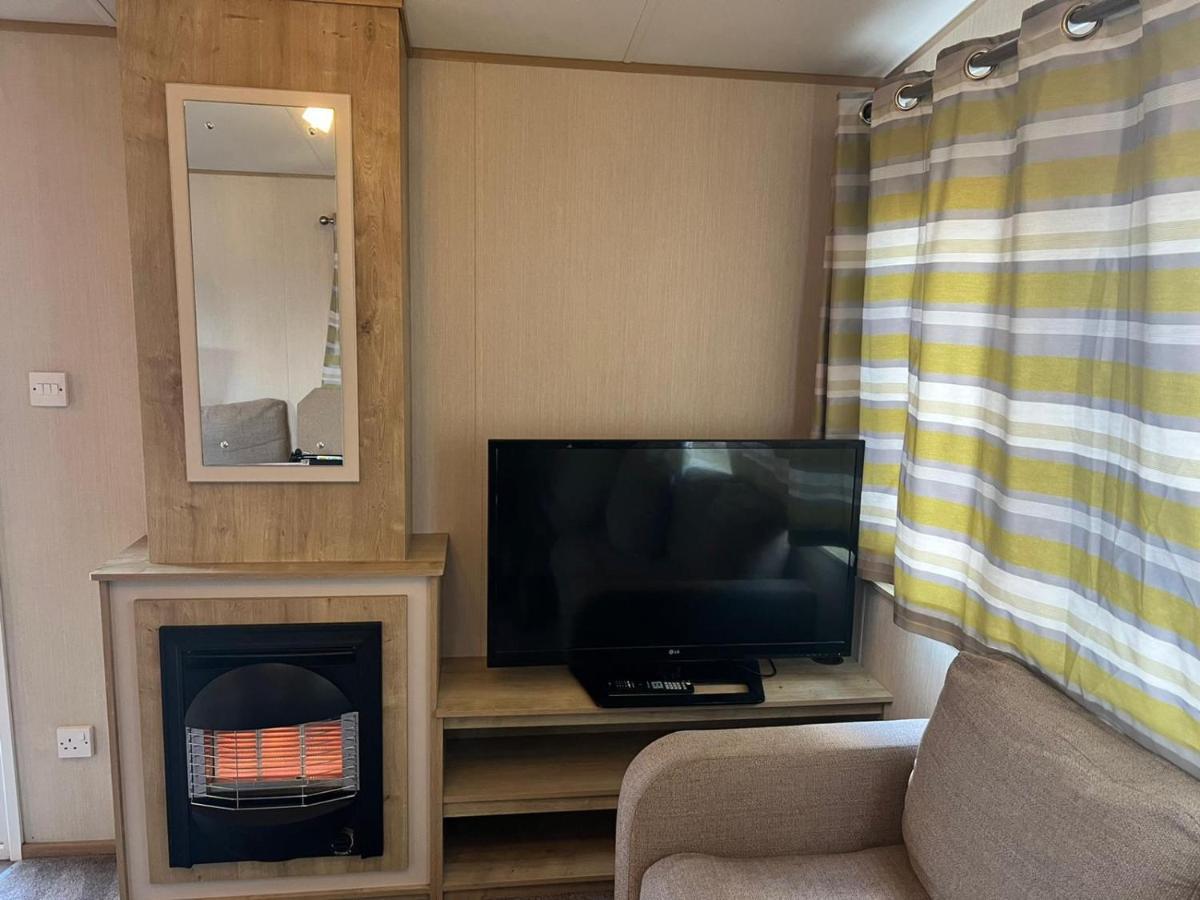 Blackpool Caravan In Haven Marton Mere Holiday Park Extérieur photo