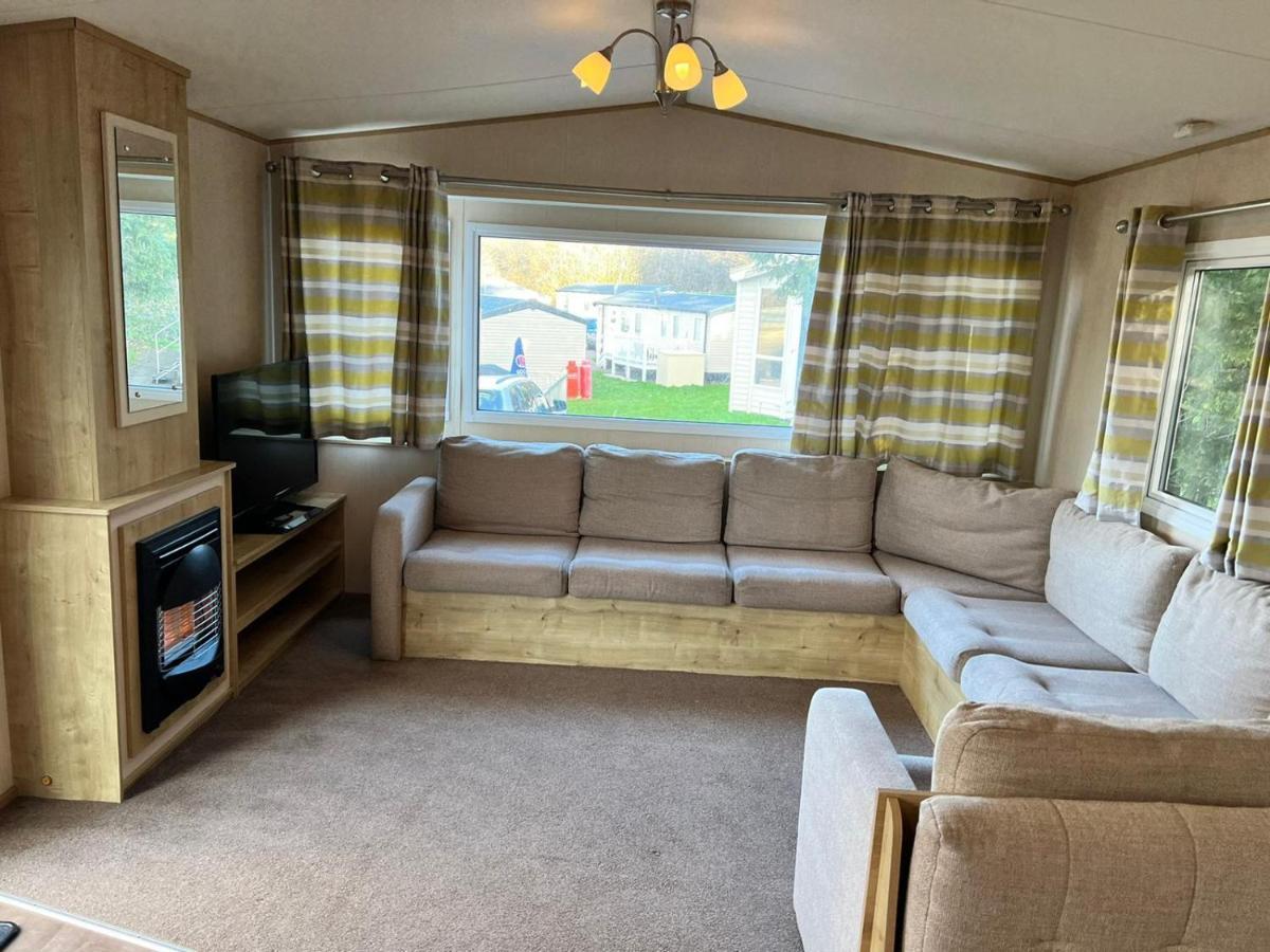 Blackpool Caravan In Haven Marton Mere Holiday Park Extérieur photo